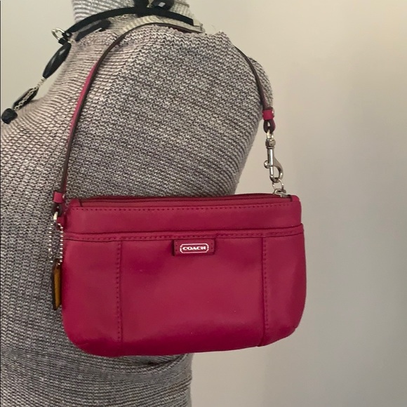 Coach Handbags - Coach wristlet Coach Handbags - Coach wristlet